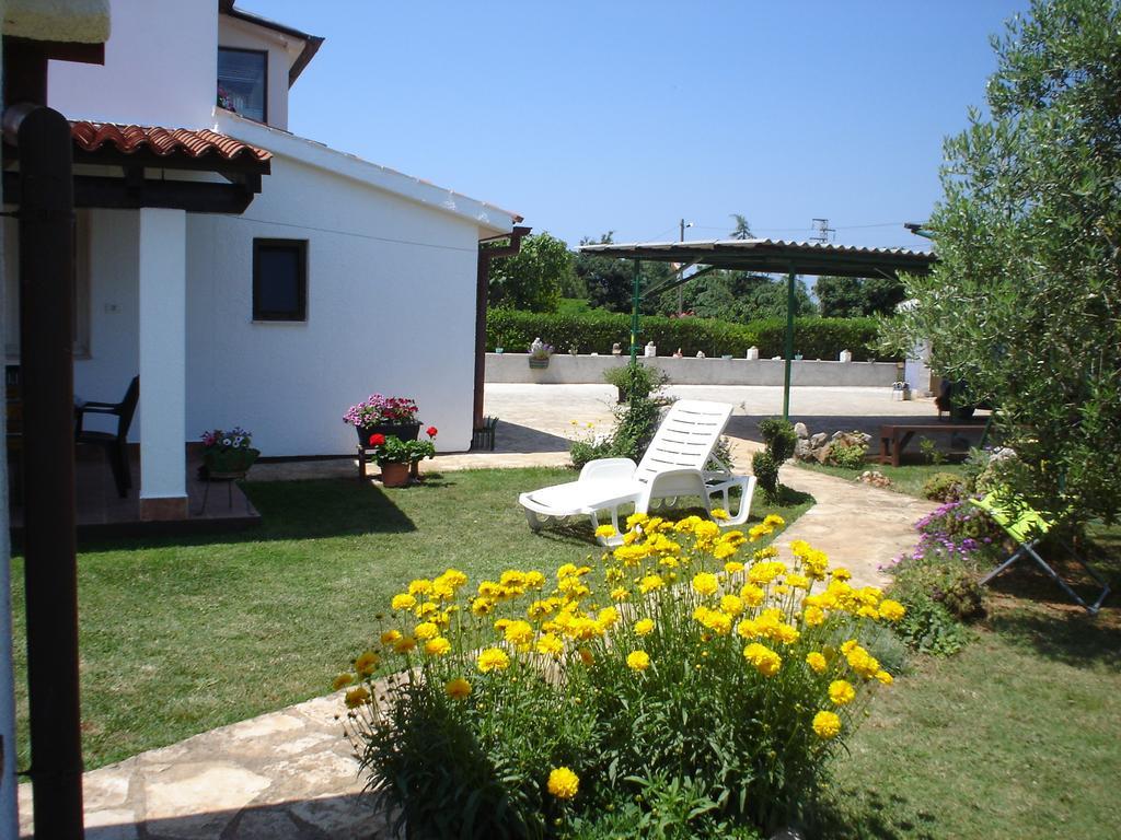 Nella Apartments Šišan Zewnętrze zdjęcie